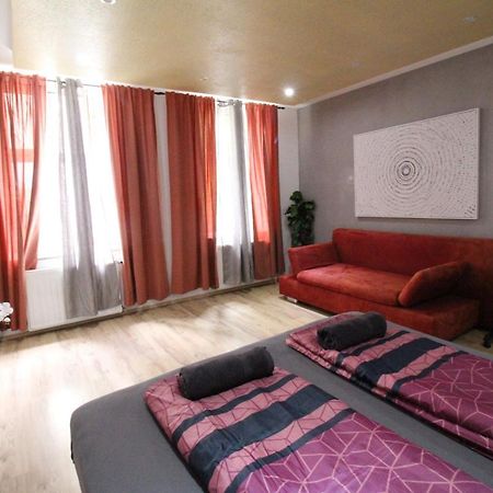 וינה Private Triple Bedroom Rf1 מראה חיצוני תמונה
