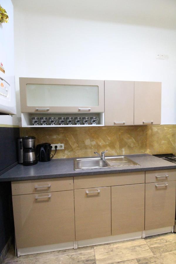 וינה Private Triple Bedroom Rf1 מראה חיצוני תמונה