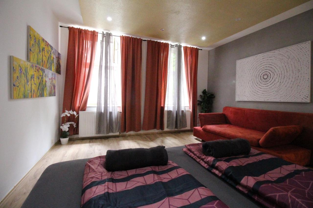 וינה Private Triple Bedroom Rf1 מראה חיצוני תמונה